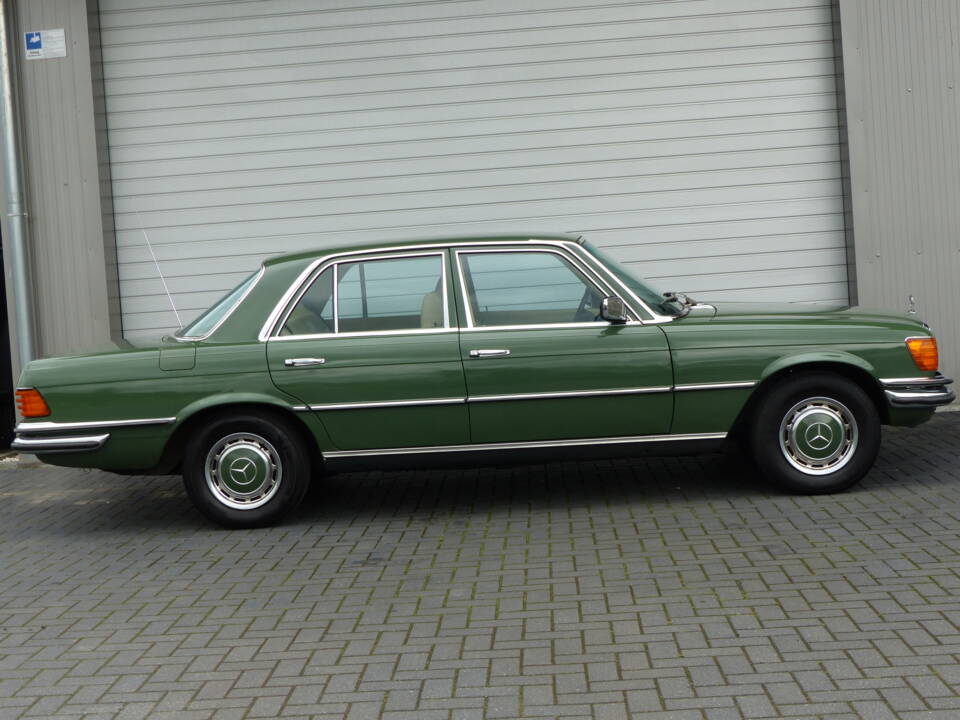 Imagen 3/23 de Mercedes-Benz 280 SE (1976)