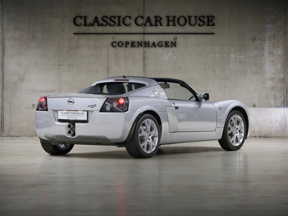 Image 11/81 of Opel Speedster 2.0 Turbo (2003)