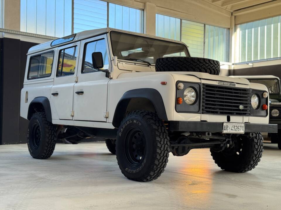 Image 5/45 de Land Rover Defender 110 (1991)