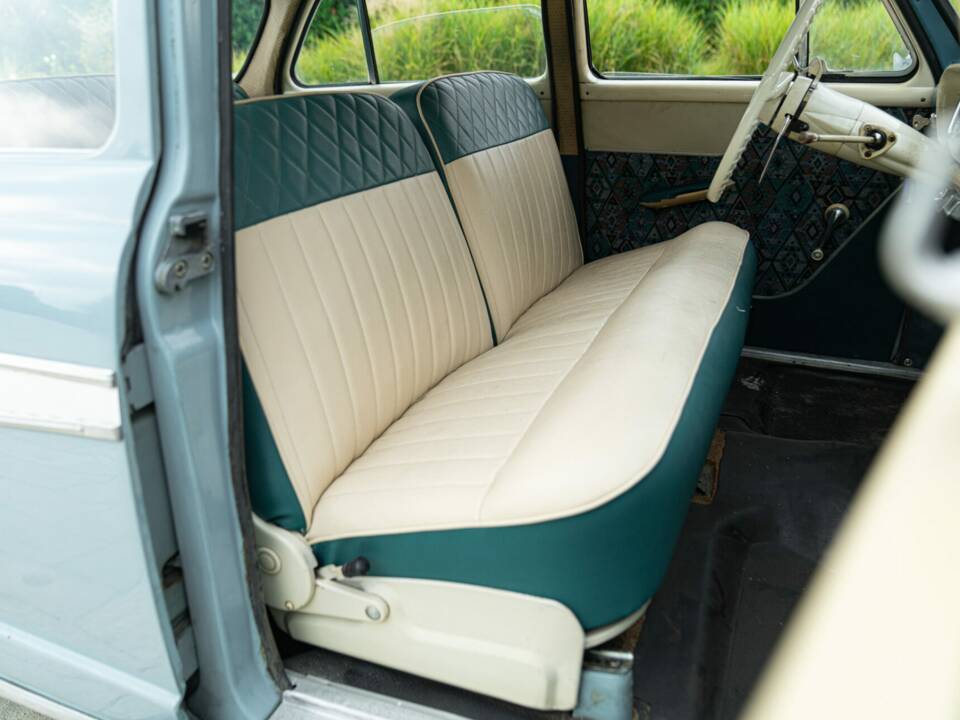 Afbeelding 36/50 van SIMCA Aronde P 60 Monthléry Spéciale (1960)