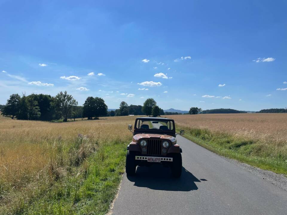 Image 22/49 of Jeep CJ-5 (1977)