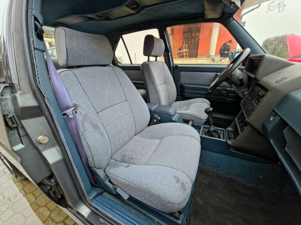 Bild 19/38 von Alfa Romeo 90 2.0 V6 Super (1985)