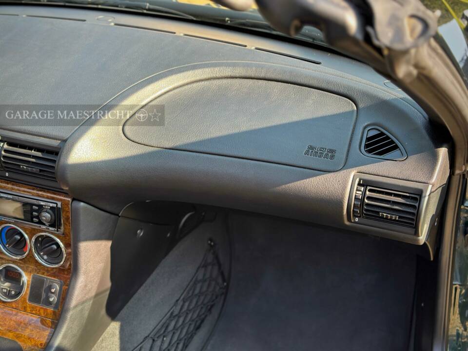 Immagine 39/93 di BMW Z3 2.2i (2002)