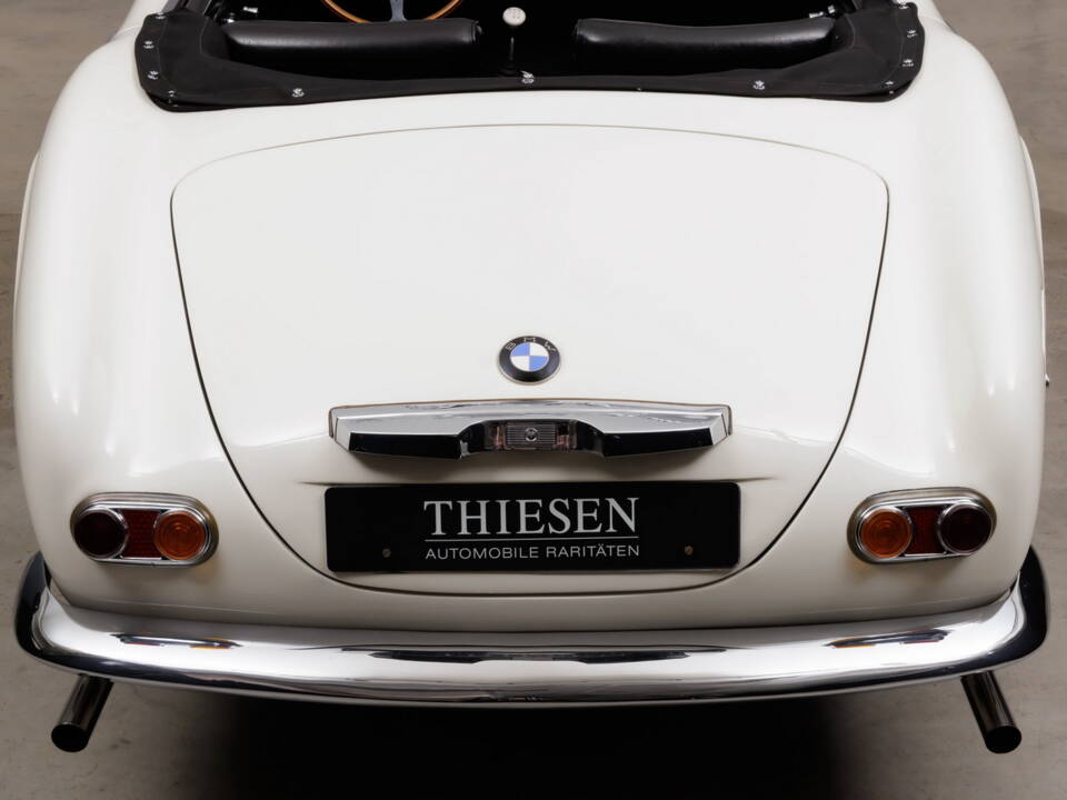 Image 23/45 of BMW 507 (1959)