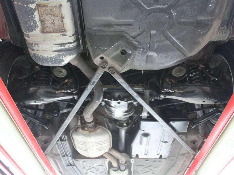 Bild 50/50 von Mercedes-Benz 300 CE-24 3.4 AMG (1993)