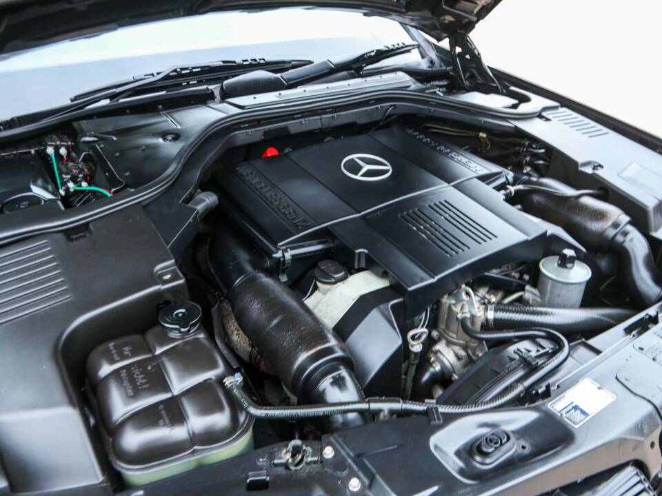 Bild 32/50 von Mercedes-Benz 400 SE (1991)