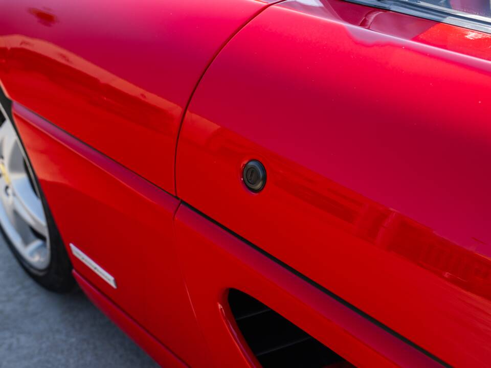 Bild 44/100 von Ferrari F 355 F1 GTS (1998)