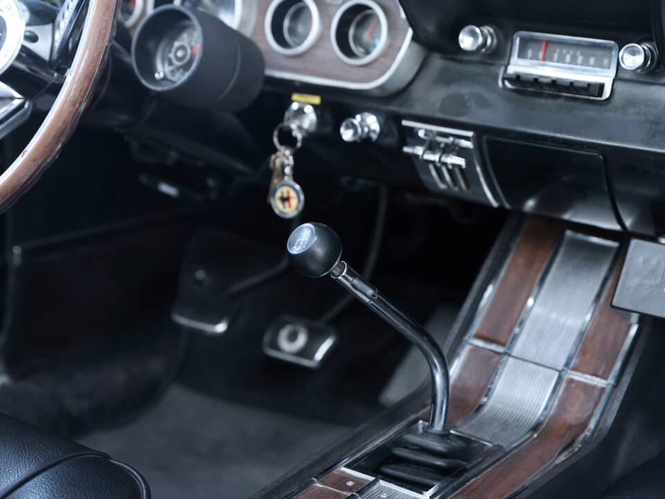 Immagine 34/50 di Ford Mustang 289 (1965)