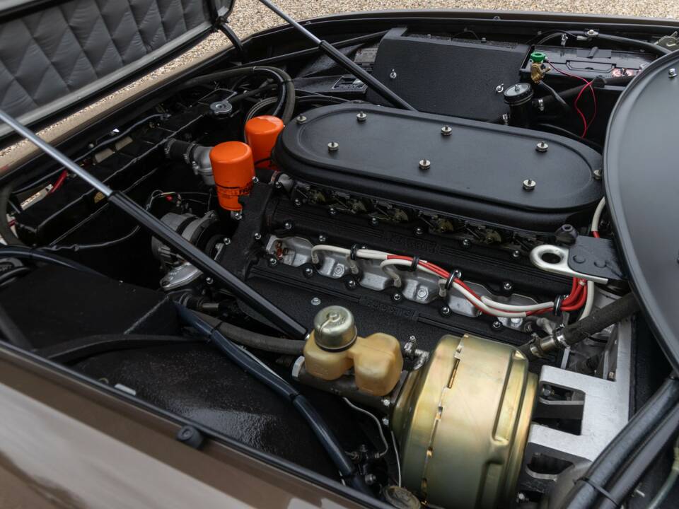 Image 48/50 de Ferrari 365 GTB/4 Daytona (1974)