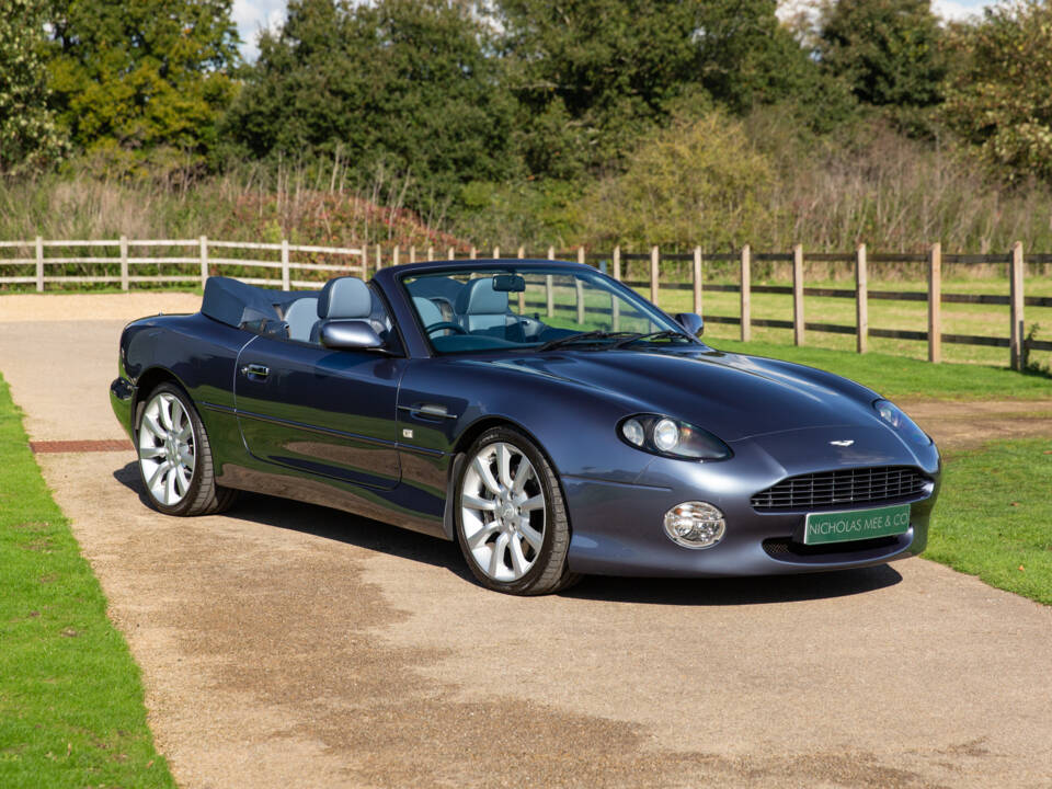 Afbeelding 94/98 van Aston Martin DB 7 Vantage Volante (2003)