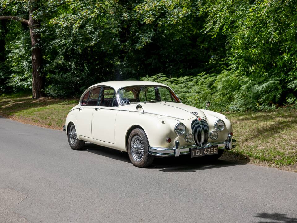 Image 30/50 de Jaguar Mk II 2.4 (1967)