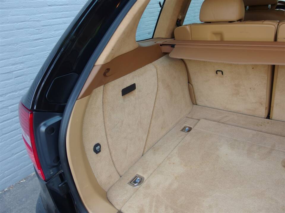 Image 73/93 of Porsche Cayenne Turbo (2007)