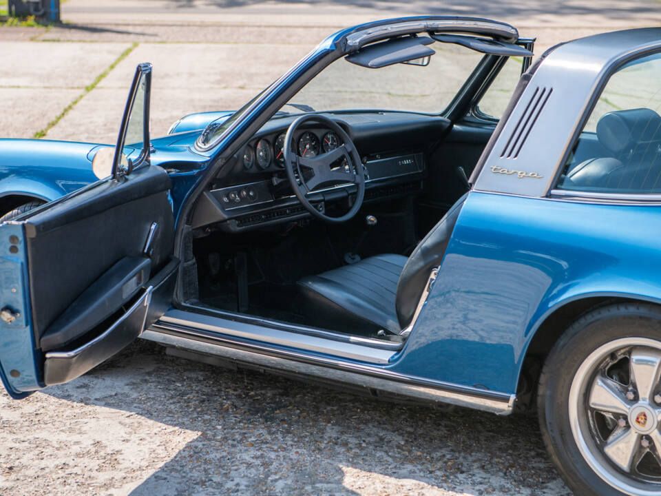 Image 22/51 of Porsche 911 2.0 S (1969)