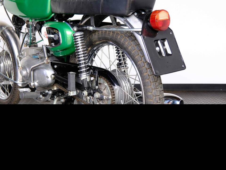 Image 39/57 of Benelli 125 Sport Special (1971)