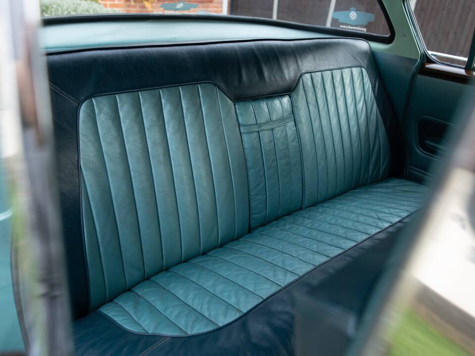 Bild 49/50 von Vauxhall Cresta (1961)