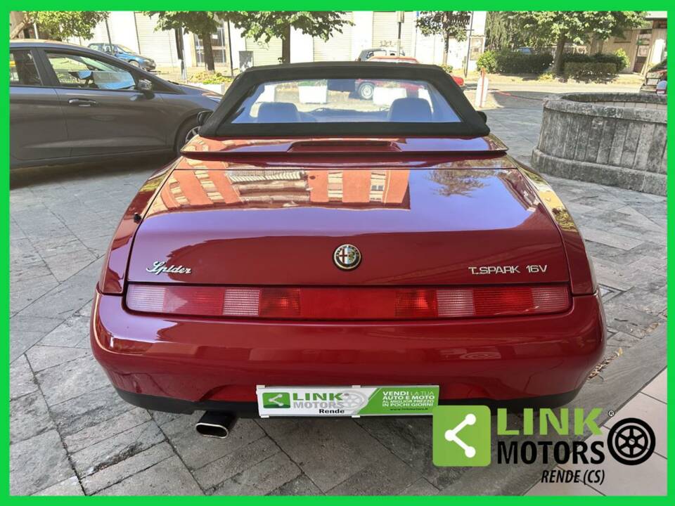 Afbeelding 7/10 van Alfa Romeo Spider 2.0 Twin Spark 16V (1995)