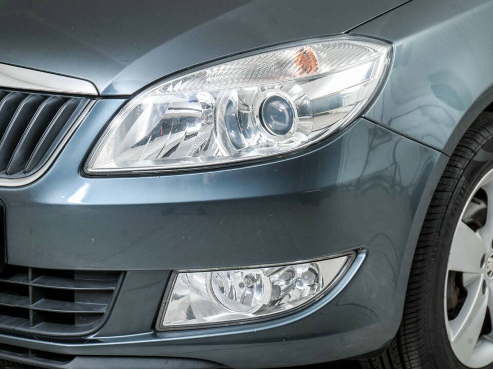Imagen 22/50 de Skoda Fabia 1.2 TSI Combi (2014)