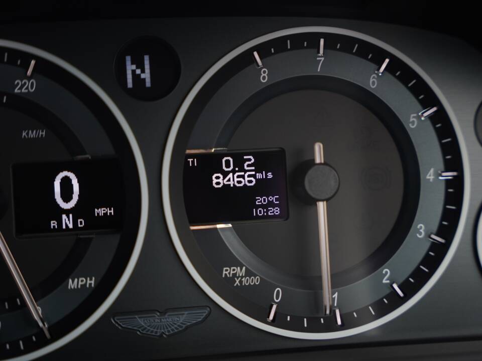 Afbeelding 21/50 van Aston Martin V12 Vantage S (2018)