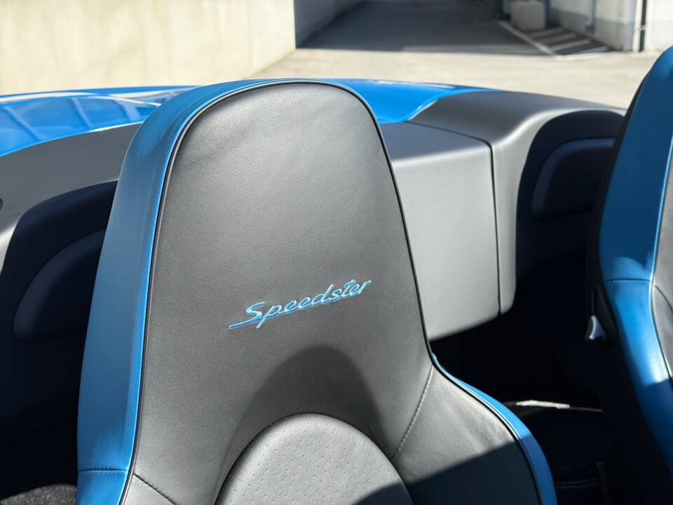 Image 18/37 of Porsche 911 Speedster (2010)