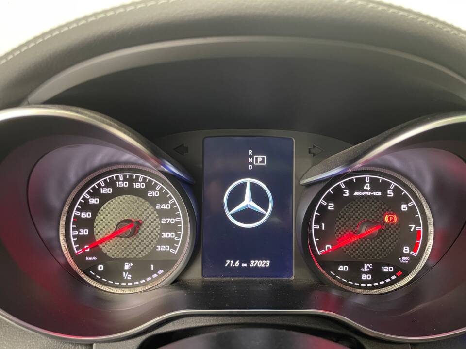 Obraz 18/36 pojazdu Mercedes-Benz C 63 AMG T (2020)