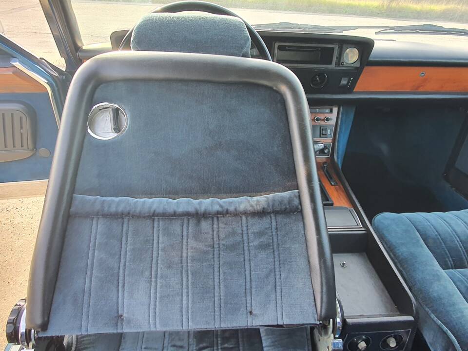 Bild 34/43 von FIAT 130 / 3200 (1975)