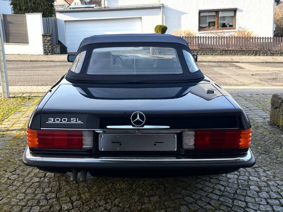 Image 6/20 de Mercedes-Benz 300 SL (1988)