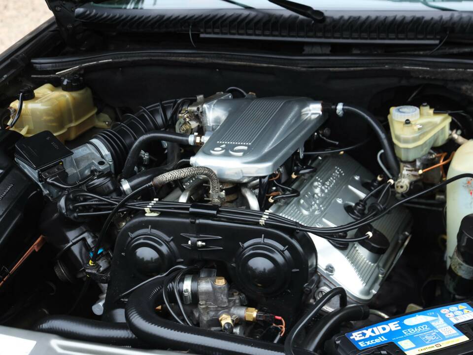 Image 23/50 of Alfa Romeo 75 3.0 V6 QV (1988)