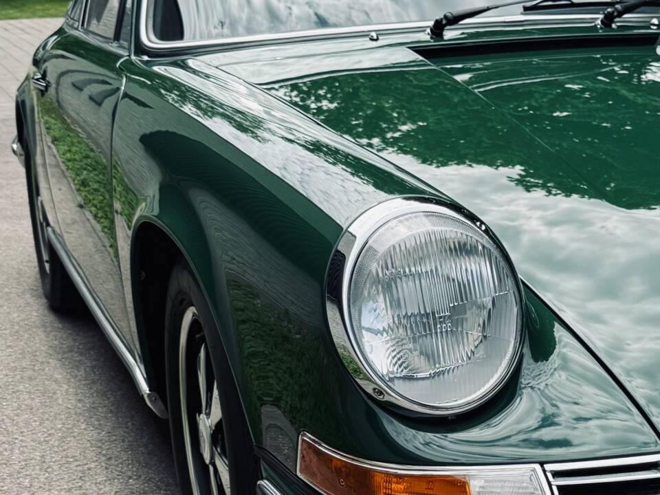 Afbeelding 2/62 van Porsche 911 2.2 T (1970)