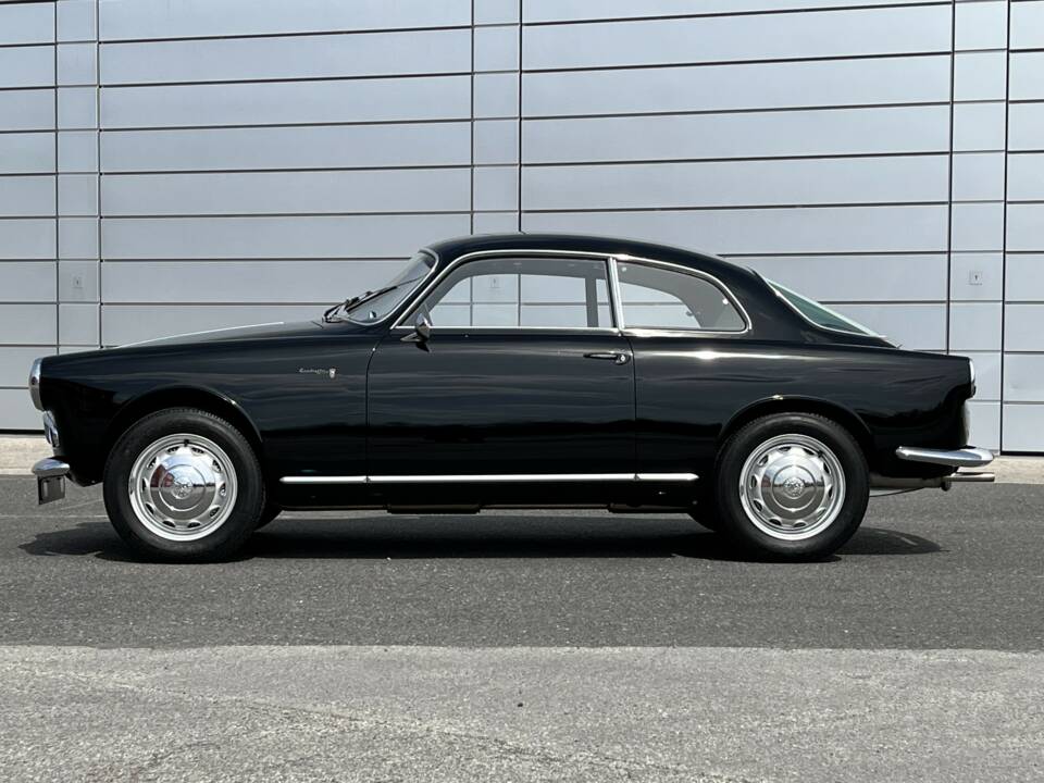 Image 8/21 of Alfa Romeo Giulietta Sprint (1957)