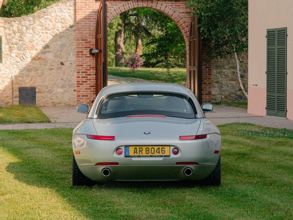 Image 33/185 of BMW Z8 (2001)