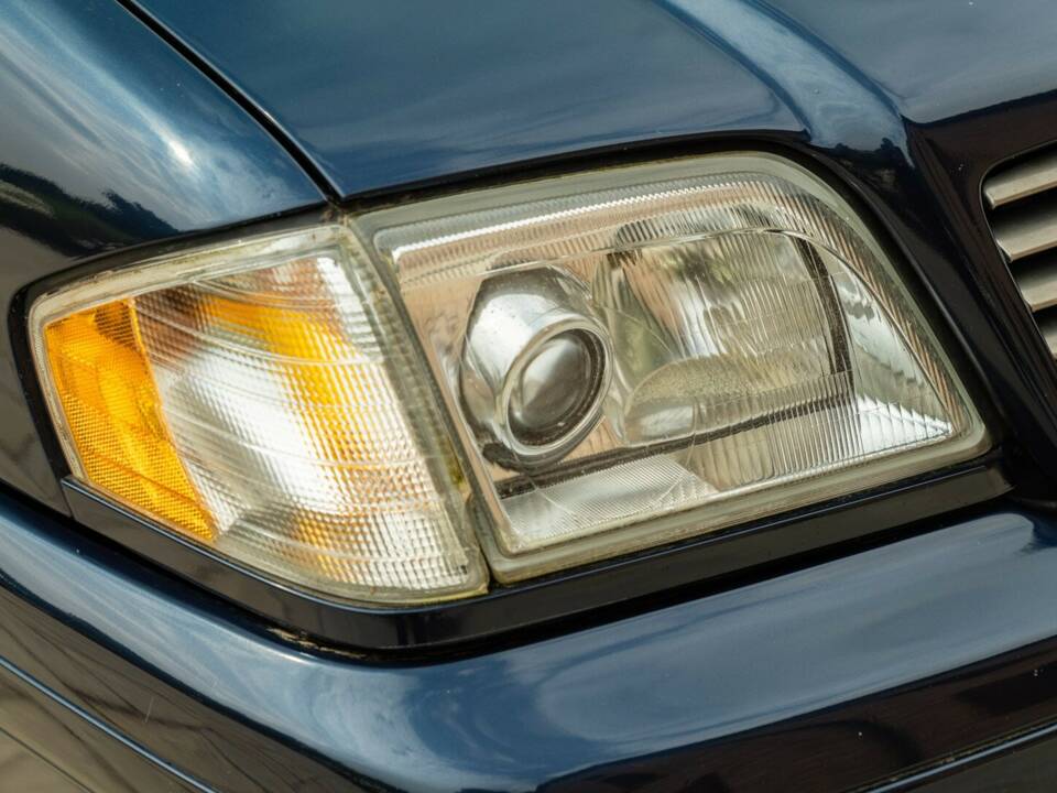 Image 31/50 de Mercedes-Benz SL 500 (1998)