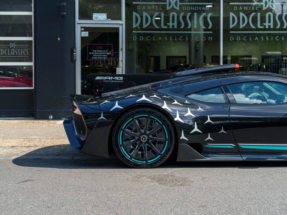 Image 14/23 of Mercedes-AMG One (2025)
