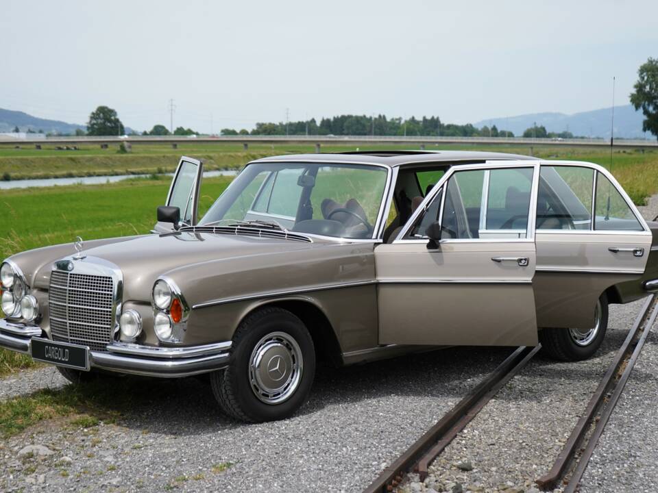 Afbeelding 88/89 van Mercedes-Benz 300 SEL 6.3 (1972)