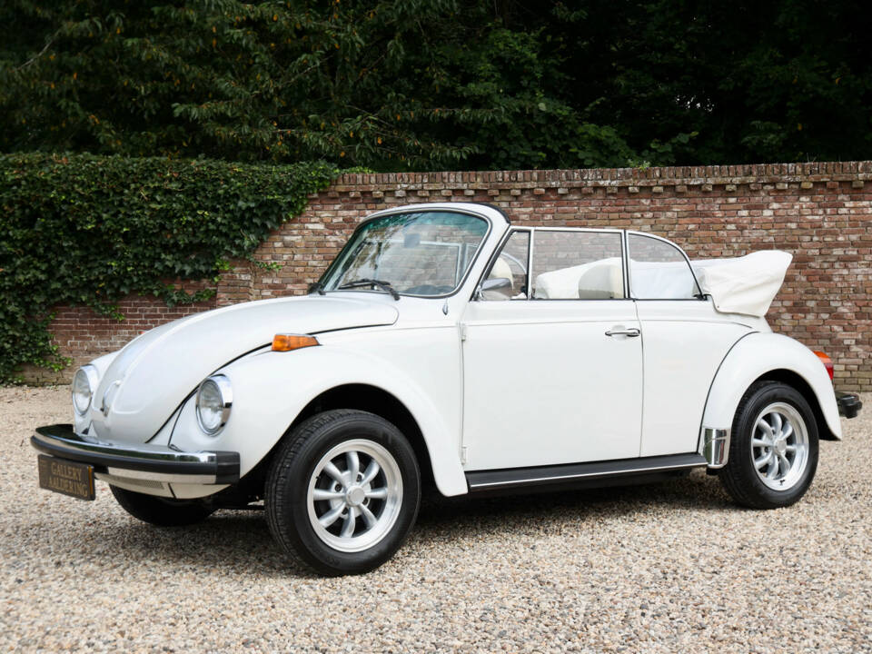 Image 29/50 of Volkswagen Käfer 1303 &quot;Champagne Edition&quot; (1977)