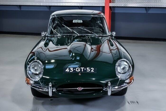 Afbeelding 3/7 van Jaguar E-Type 4.2 (1966)