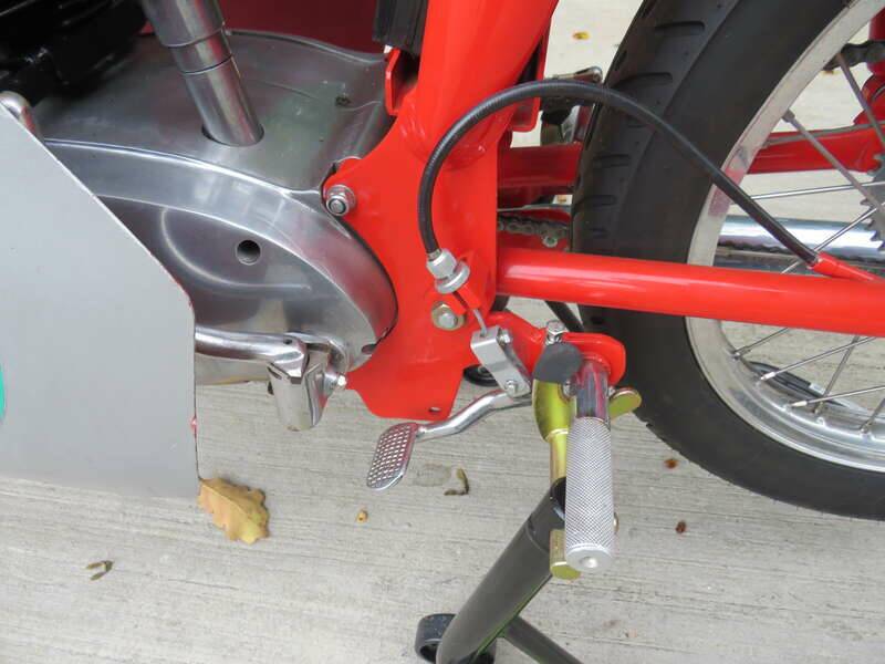 Bild 36/47 von MV Agusta 125 GTL Race (1966)