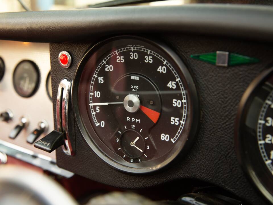 Image 47/50 of Jaguar E-Type 3.8 Flat Floor (1961)