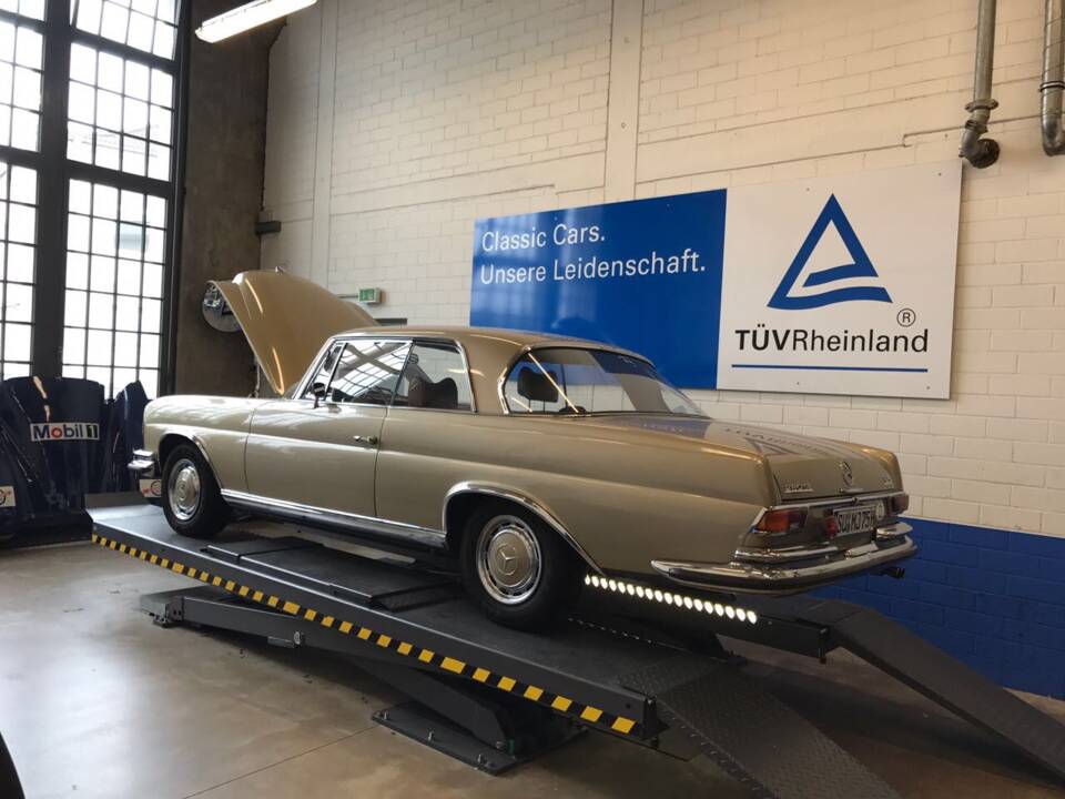 Bild 5/12 von Mercedes-Benz 280 SE 3,5 (1971)