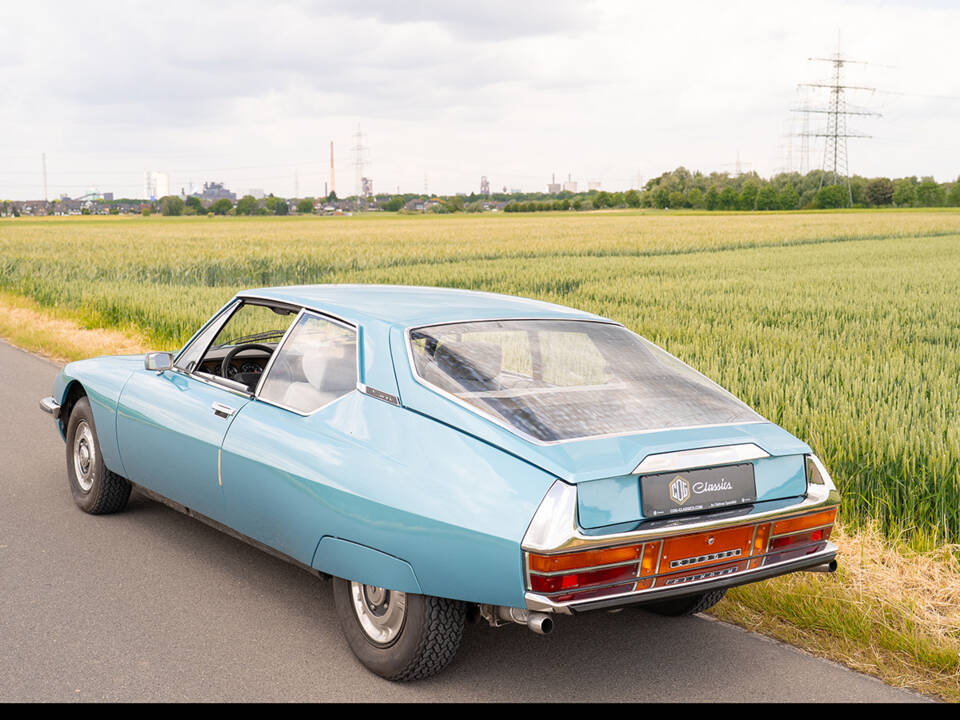 Image 8/57 of Citroën SM (1971)