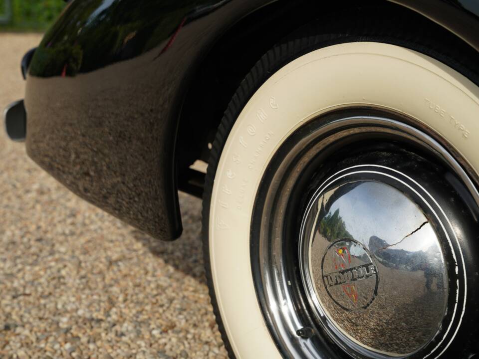 Bild 31/50 von Oldsmobile F-38 (1938)