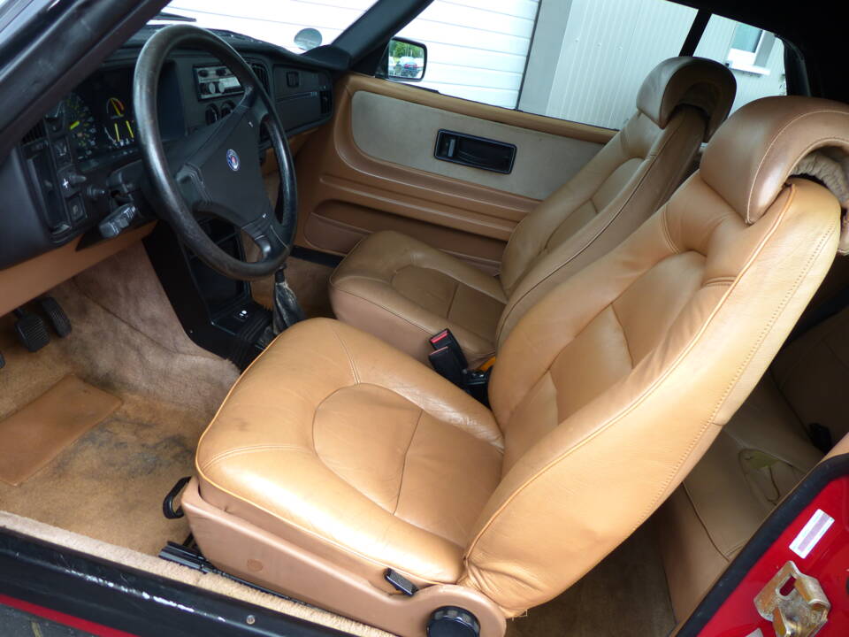 Image 10/20 of Saab 900 Turbo (1989)