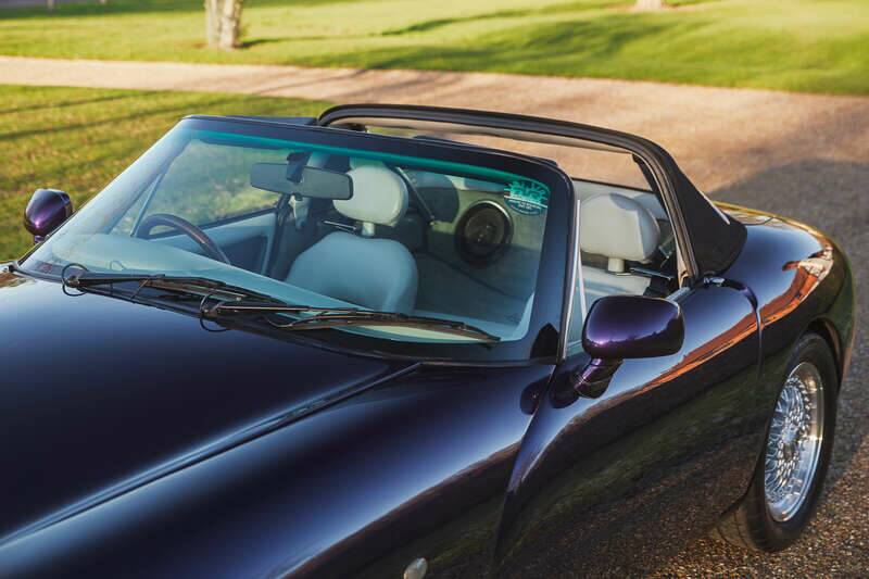 Image 46/50 of TVR Griffith 500 (2001)