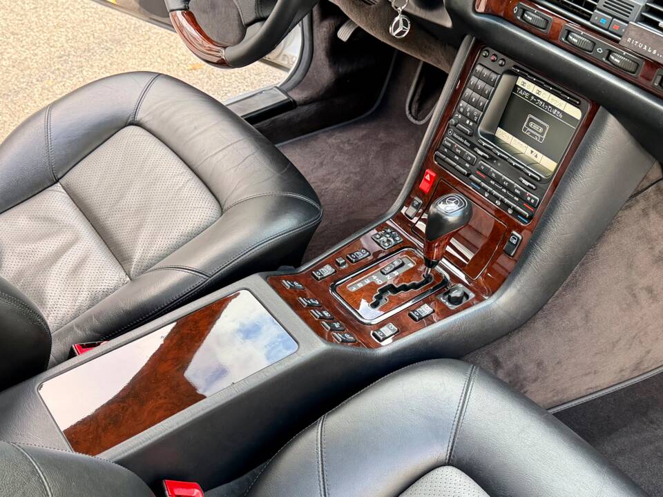 Bild 22/46 von Mercedes-Benz S 600 lang (1996)