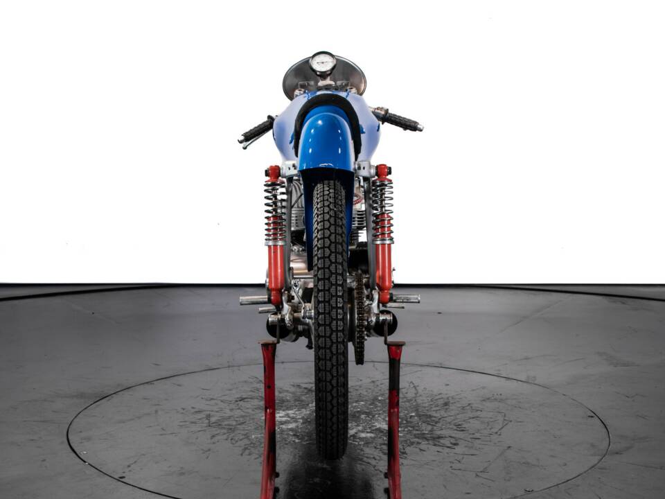 Image 2/32 de Berneg Fario 175 (1952)