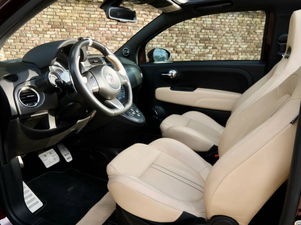 Immagine 3/50 di Abarth 695 &quot;Edizione Maserati&quot; (2013)
