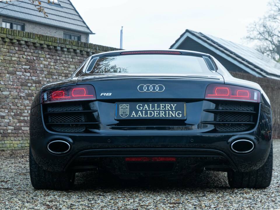 Image 6/50 de Audi R8 V10 (2011)