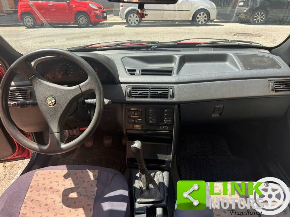 Afbeelding 7/10 van Alfa Romeo 155 1.7 Twin Spark (1995)