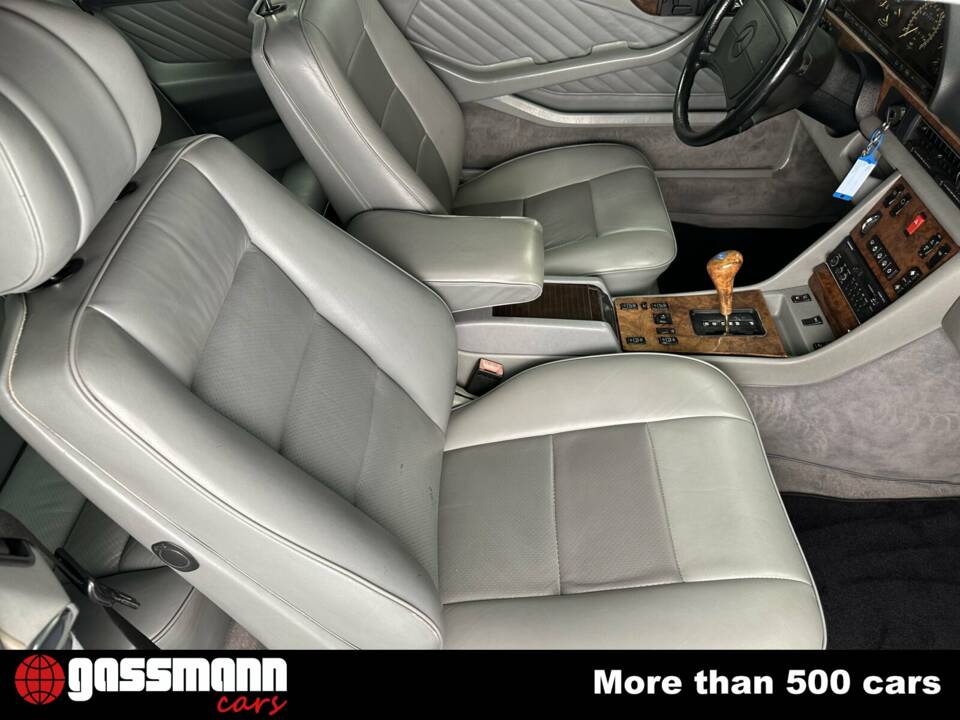 Bild 13/15 von Mercedes-Benz 560 SEC (1989)