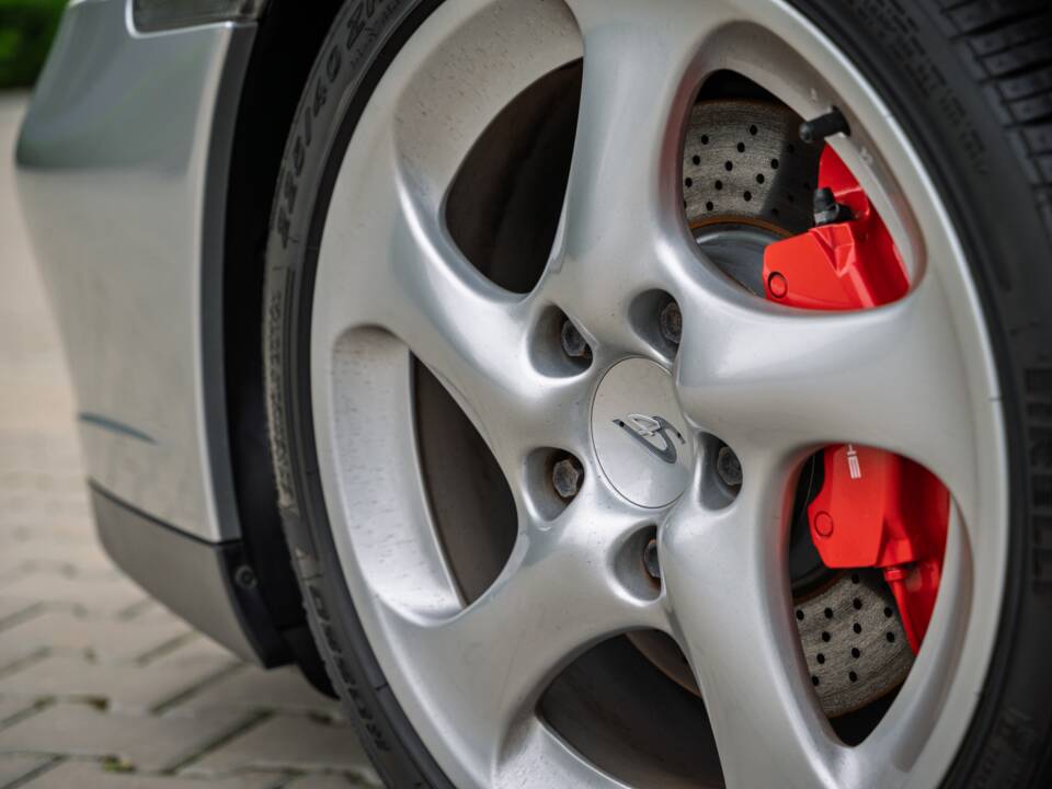 Afbeelding 10/73 van Porsche 911 Carrera 4S (2002)