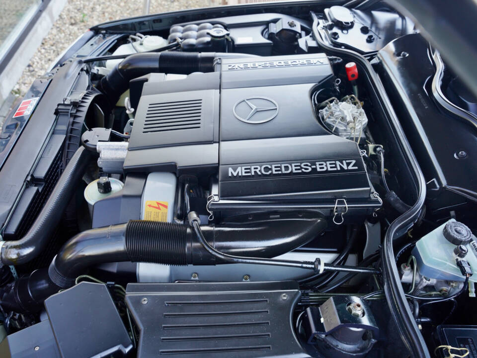 Bild 34/50 von Mercedes-Benz 500 SL (1992)